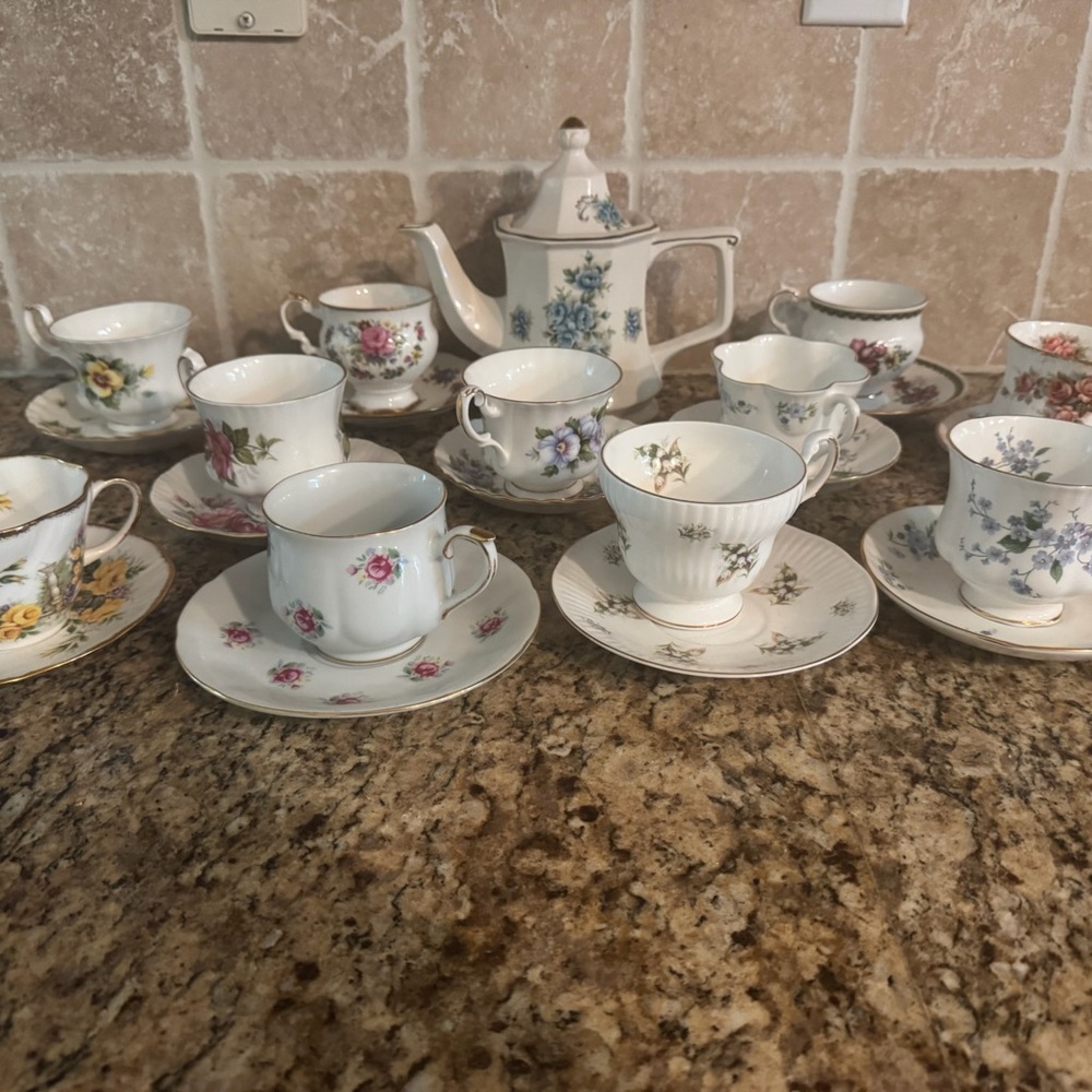 Set of Fine Bone China Floral Teacup and Saucers